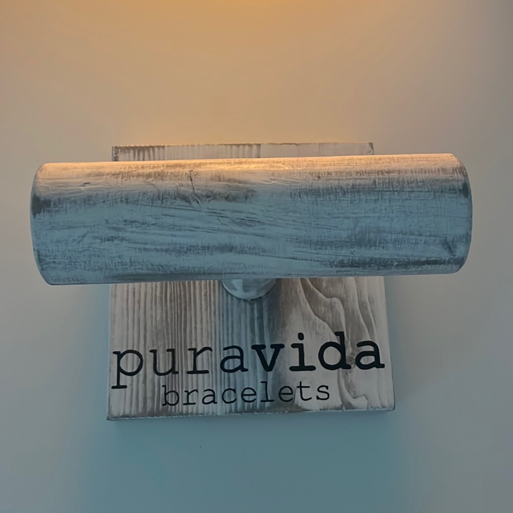 Pura Vida Bracelet Holder